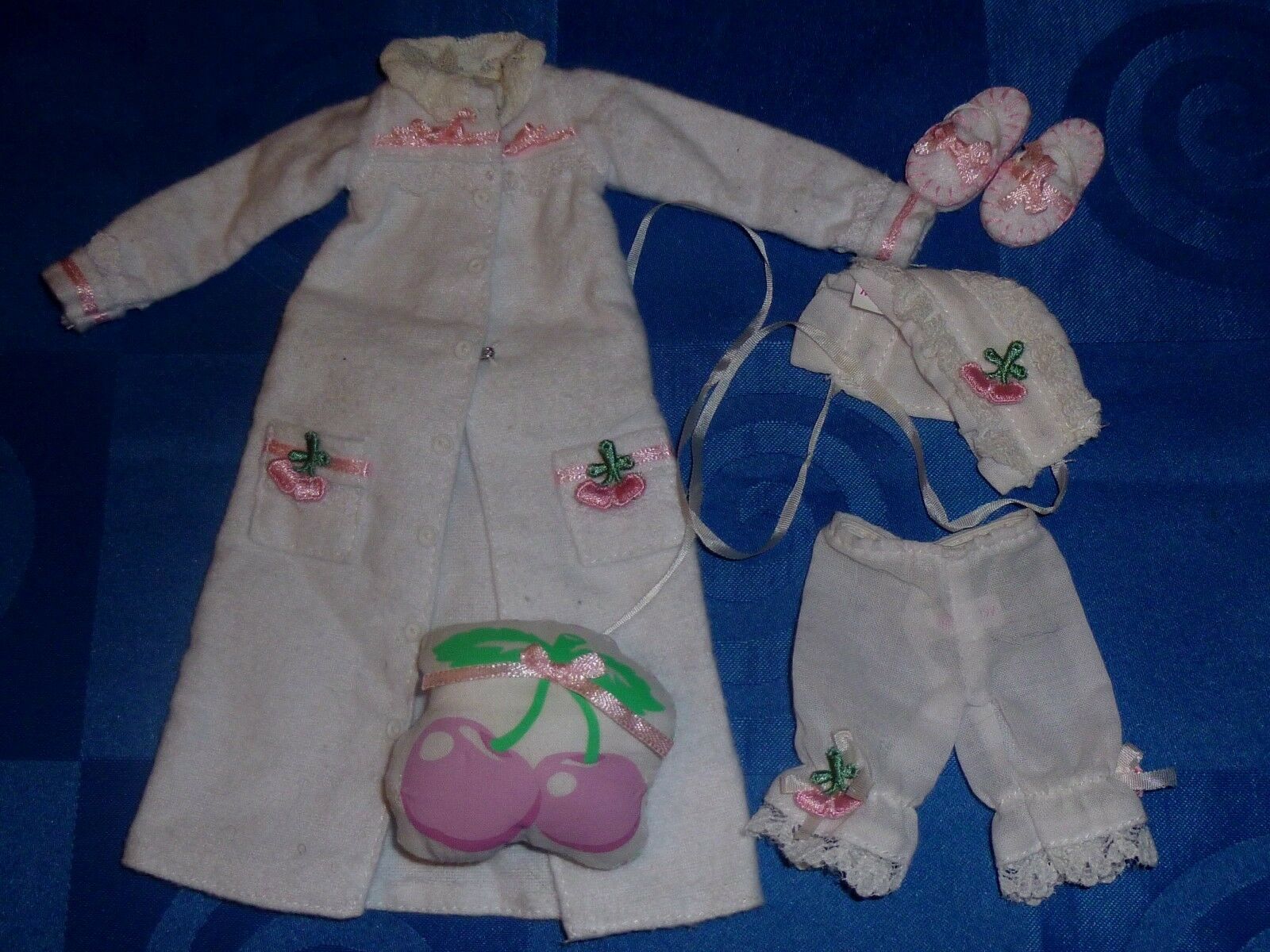 Momoko Good Night Cherry - Partial Outfit Only - Great Condition - Hard To Find.