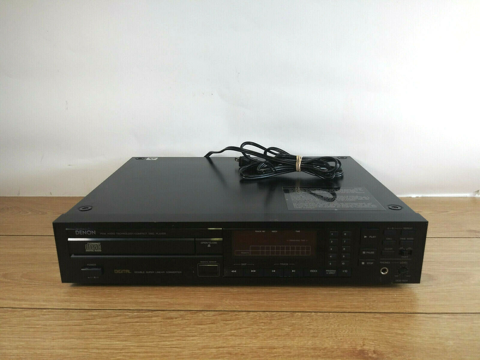 Vintage Denon Dcd-1500 Pcm Audio Technology/compact Disc Player - No Remote