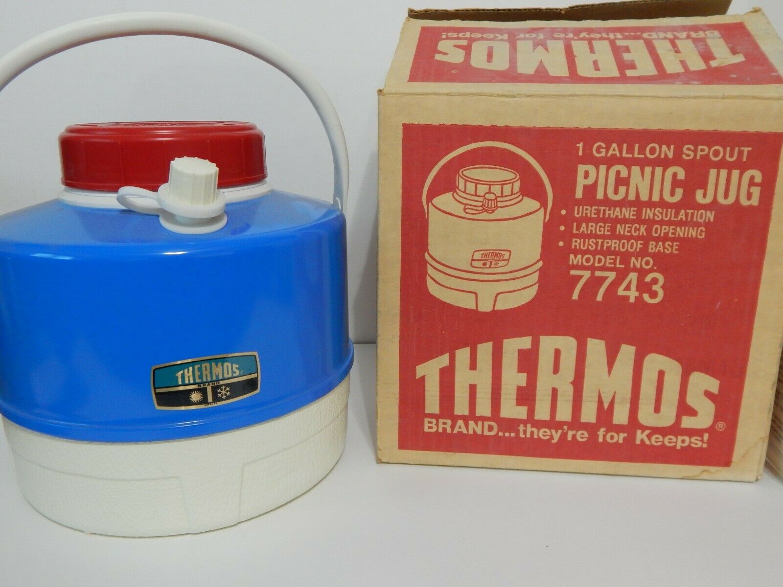 Vintage Thermos Brand 1 Gallon Spout Picnic Jug Cooler Model 7743 W/box Nos