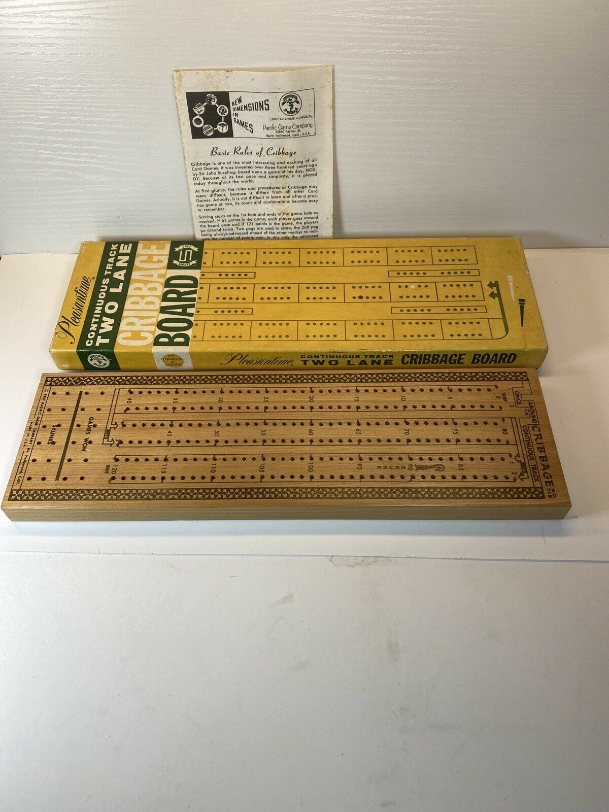 Pleasantime Continous Track Two Lane Cribbage Board Vintage 1963 Complete