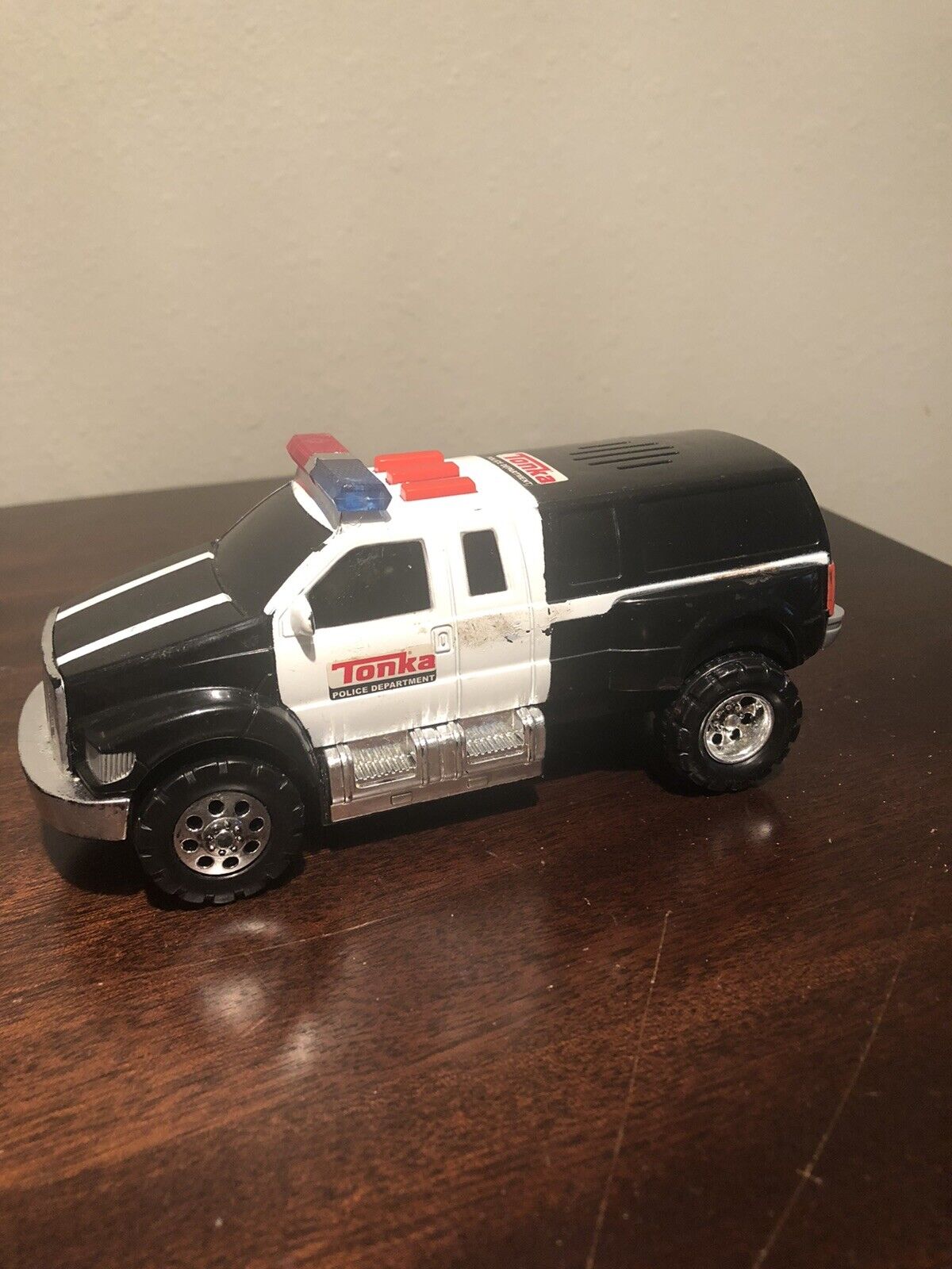 2008 Hasbro Tonka Police Department Truck Battery Operated Sounds Work