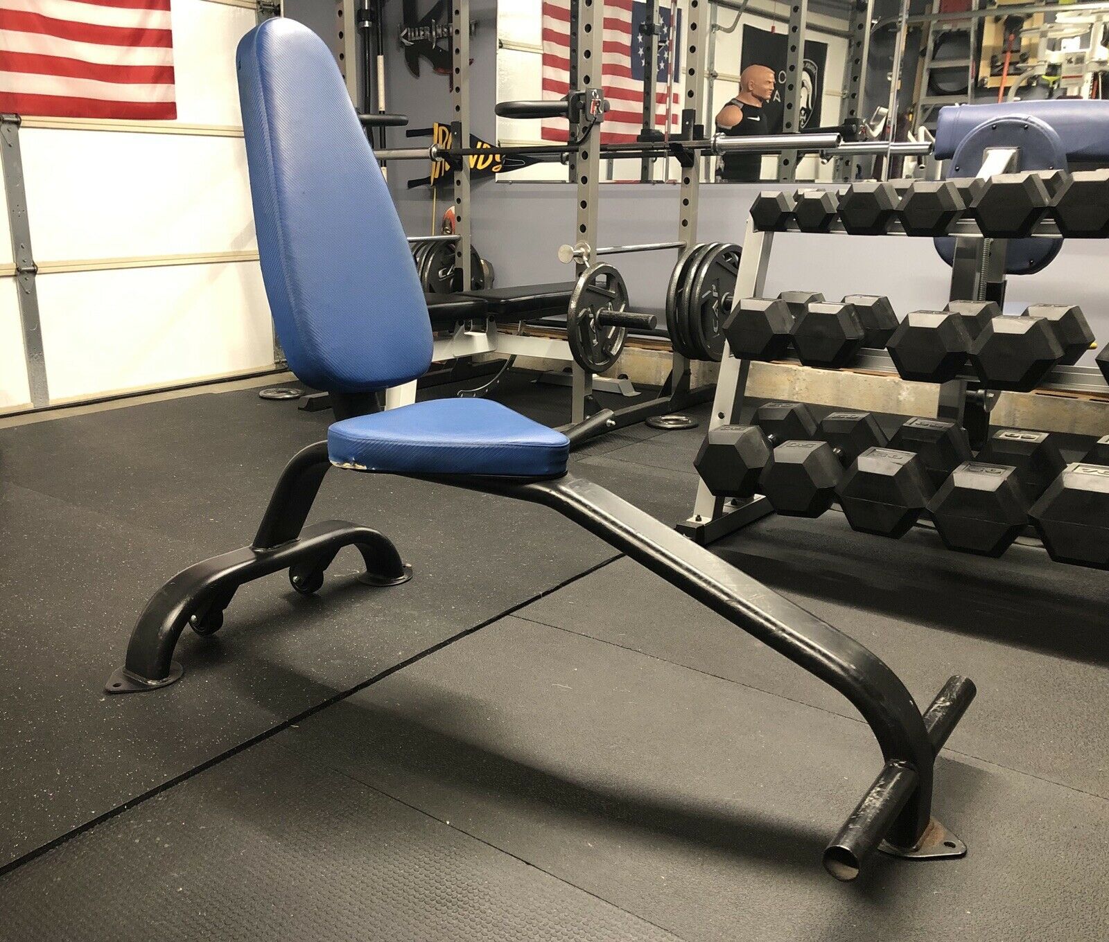 Muscle D Upright Utility Bench